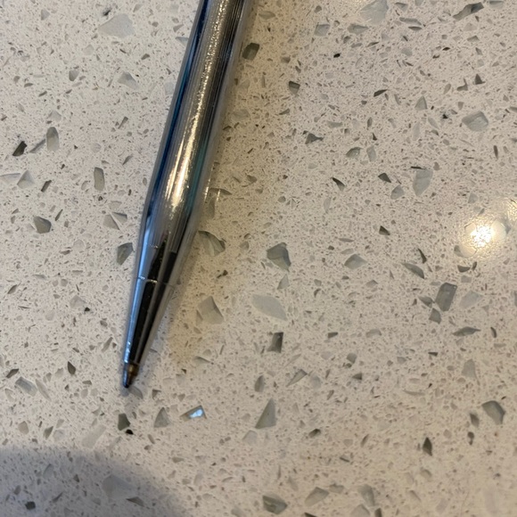 Vintage Cross silver plated ballpoint pen - Picture 6 of 6